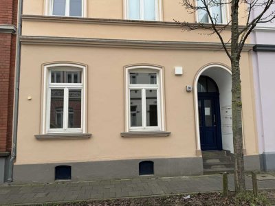 Schöne 2 Zimmer DG-Wohnung mitten in Rheinbach 52m²