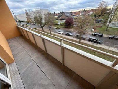 Modern, mit Aufzug und großem Balkon! 3-Zimmer-Wohnung sucht Sie!