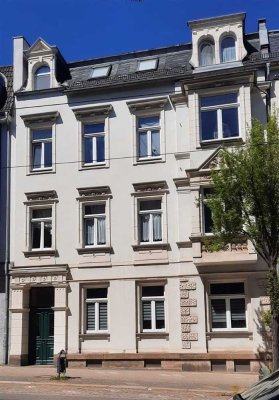 Gut gelegene 1-R-WE mit Einbauküche ab August wieder frei
