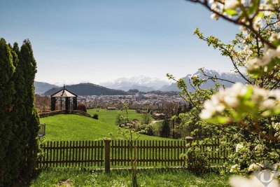 Panoramablick über Salzburg: Sanierte Dreizimmerwohnung bei Maria Plain