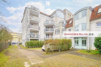 IMMOBERLIN.DE - Adrette Wohnung mit Sonnenbalkon in angenehmer Lage