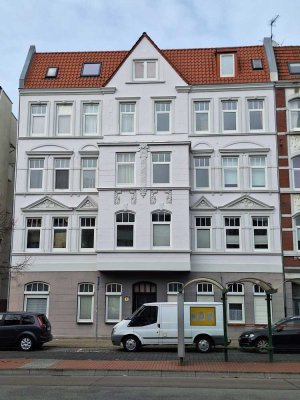 2,5-Zimmer-Wohnung mit Balkon und Einbauküche in Bremerhaven