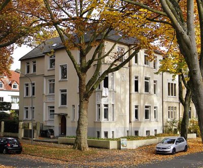 tolle 3,5 Zimmer Altbauwohnung am STADTPARK ab SOFORT