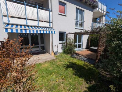 Exklusive, vollst. renovierte 2-Raum-EG-Wohnung mit geh. Innenausstattung mit Garten und EBK