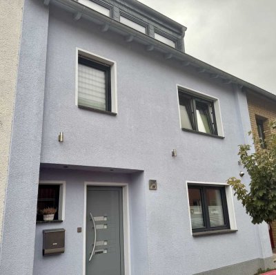 Modernes Haus mit großem Wohn-Essbereich in Süd-West Lage und 4 weiteren Zimmer im Zentrum von Moers
