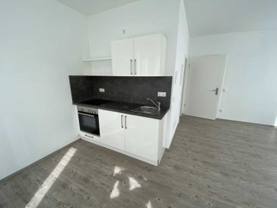 Schöne, helle 1 - Zimmer Wohnung in Würzburg, Lengfeld