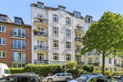 Möblierte 4,5‑Zimmer Altbau‑Erdgeschosswohnung mit zwei Terrassen in begehrter Lage