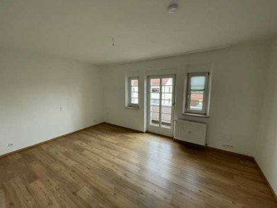 Großzügige 3-Zimmer-Wohnung mit Balkon und EBK