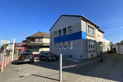 Attraktives 3-Familienhaus mit PV-Anlage