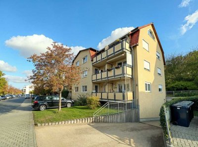 +++ Sonnige 2-Raum-Wohnung mit Balkon im Herzen von Pirna  +++