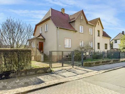 Familienidyll mit attraktivem Grundstück und Ausbaupotential in erster Reihe am Kulkwitzer See