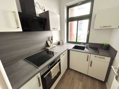 Praktische Wohnung in ruhiger Lage im Hinterhaus mit moderner Einbauküche