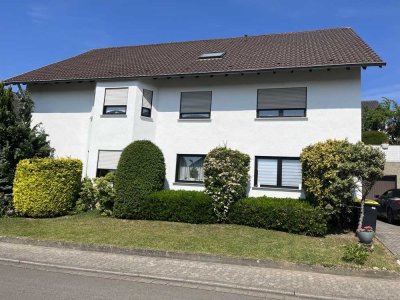 Ansprechende 3-Zimmer-Dachgeschosswohnung mit Balkon in Püttlingen
