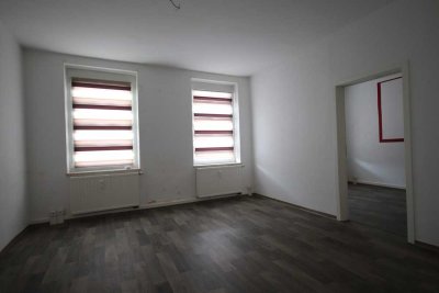 *2-Zimmer-Erdgeschosswohnung mit Einbauküche*