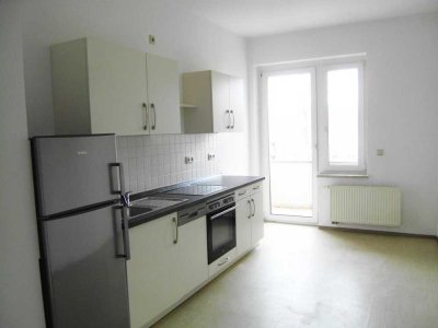 Gemütliche 2-Zimmer-Wohnung mit Balkon und schöner Einbauküche