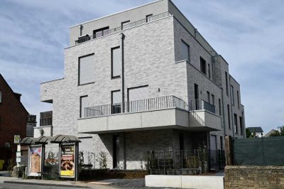 3-Zimmer-Wohnung im neuwertigen Architekten-MFH (TG, Keller, Aufzug, FBH, Pelletheizung...)