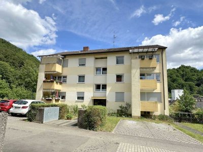 Kapitalanlage oder zukünftiges Zuhause im Grünen – gepflegte 4-ZKB mit Balkon, Gartenanteil + Stellp