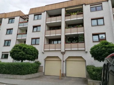 Attraktive 4-Zimmer Wohnung im 4. OG mit Garage in Laim