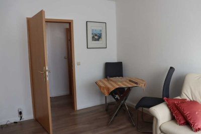 Schöne vollmöblierte 2 Zimmer Wohnung