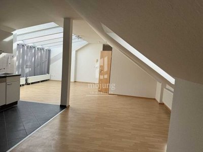 Gemütliche Dachgeschosswohnung in zentraler Lage