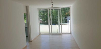 Helle 2-Zimmer Wohnung im 1. OG mit Balkon in Erlangen-Sieglitzhof