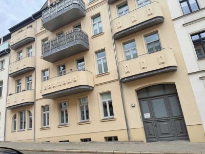Besondere 3-Raumwohnung mit drei Terrassen in ruhiger Hinterhauslage