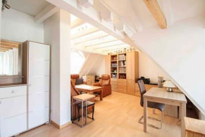 Charmante Dachgeschosswohnung in denkmalgeschütztem Fachwerkhaus – vollständig saniert & modern