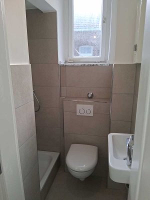 NEU ++ Frisch renovierte 1,5 Zimmer Single Wohnung in Mühlheim