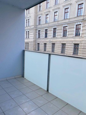60m² Wohnung mit 2-Zimmern, Loggia für 355.000 €