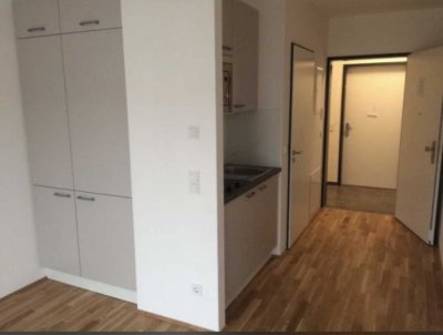 Kompakt, modern & ideal für Studierende: 1-Zimmer-Wohnung mit Terrasse in München-Ramersdorf