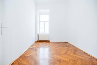 ALTBAU MIT CHARME I AB SOFORT VERFÜGBAR I WG-TAUGLICH I LIFT I HAUSTIERE ERLAUBT I KUNSTHAUS / SÜDTIROLERPLATZ I TOP LAGE I PROJEKT WOHNEN