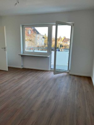 modern saniertes 1-Zi. Appartement inkl. Küche und Balkon