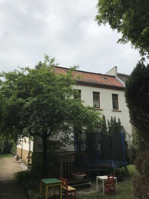 2 Zimmer Wohnung im ruhigen sanierten Hinterhaus