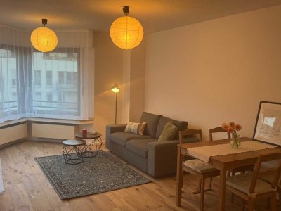 Möblierte Wohnung mit Balkon