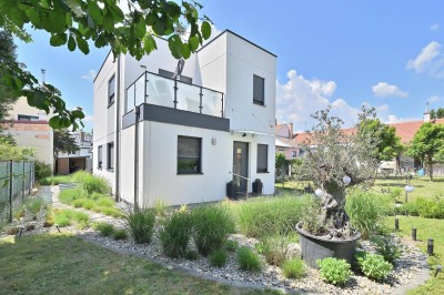 Modernes Einfamilienhaus mit sonnigem Garten &amp; Garagenstellplatz