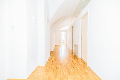 1 MONAT MIETFREI I AB SOFORT I MODERN SANIERT I XL-TERRASSE I TOP-KÜCHE I SEHR HELL &amp; RUHIG I BADEWANNE I WG TAUGLICH I LICHTDURCHFLUTET I SEHR ZENTRALE LAGE AM STADTPARK I