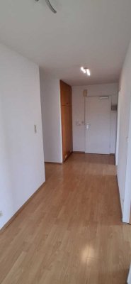 4-Zimmer, 101 qm, frei beziehbar, S-Bahn Nähe, Gelegenheit