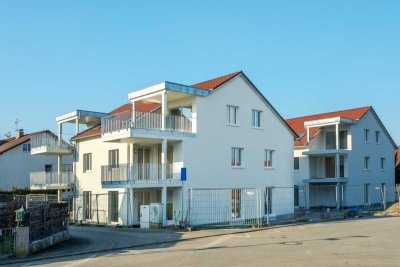 Stilvolle Neubau-Dachgeschosswohnung (KfW-55) mit Weitblick und Charakter