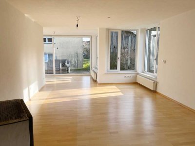 3-Zimmer-Wohnung in Plattenhardt geeignet für 1-2 Personen