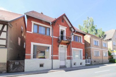 SOFORT EINZIEHEN! EFH inkl. Gewerbeeinheit samt Terrasse und Balkon in Bad Klosterlausnitz
