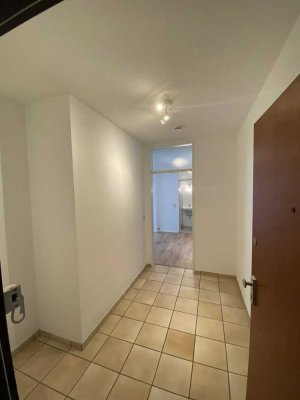 Attraktive 3-Zimmer-Hochparterre-Wohnung mit Balkon in Aachen