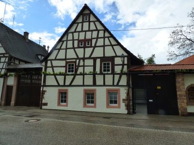Attraktives Fachwerkhaus mit vier Zimmern in Dörrenbach