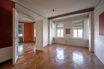 ++NEU++ Altbaujuwel: 3 Zimmer mit Charme &amp; Entwicklungspotenzial