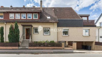 Großzügige Doppelhaushälfte mit zwei separaten Wohneinheiten, Garten und Doppelgarage