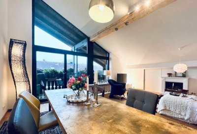 Voll möblierte 75 m² 2-Zimmer-Dachgeschosswohnung mit Balkon in Prien am Chiemsee - provisionsfrei