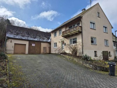 Ein-/Zweifamilienwohnhaus mit sehr viel Spielraum