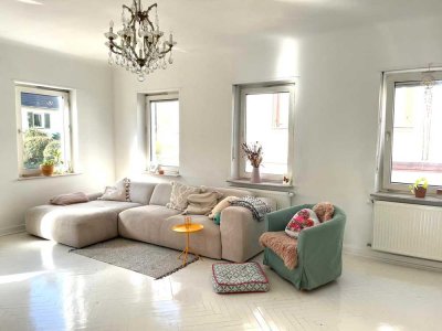 Altbauwohnung zum Wohlfühlen mit Dachterrasse in Rhodt unter Rietburg