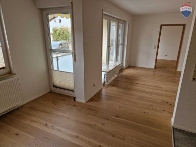 Hochwertig renovierte und ruhig gelegene 2,5 Zimmer Wohnung direkt am Nollinger Dorfbach