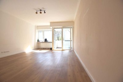 Erstbezug nach Sanierung! 2-Zimmer Hochparterre Wohnung  mit Balkon in Spandau nähe U-Bahn.