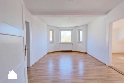 Charmante Altbauwohnung – 4 Zimmer im 4. Obergeschoss!